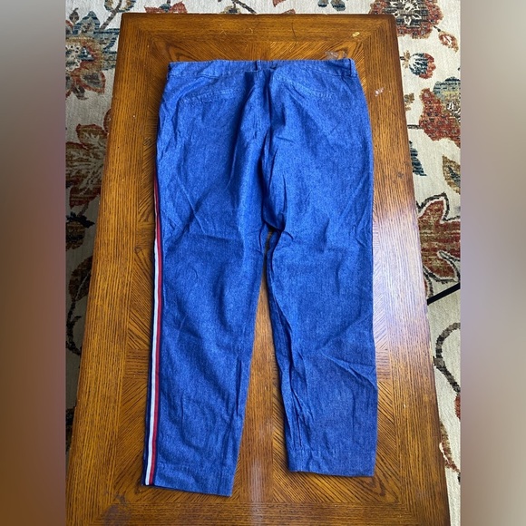 Blue Linen Capris with Red and White Stripe - Picture 5 of 6